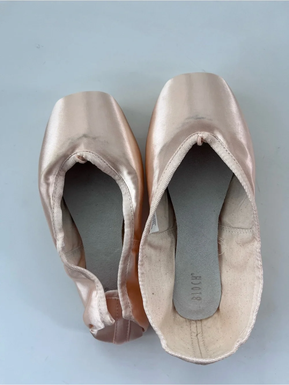 BLOCH Pointe Shoes 5.5